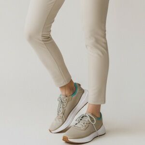 Columbia PFG Low Tide Drift Women’s Sz 8 Beige Tan Aqua Sneakers